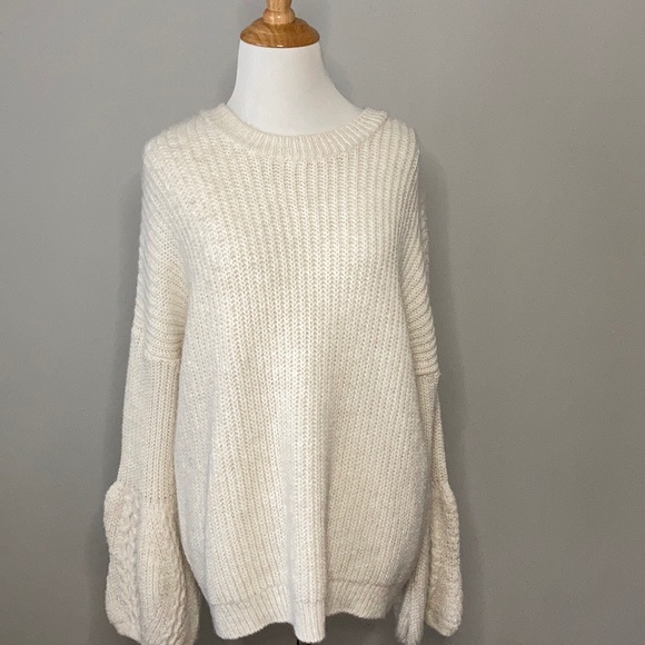 ASOS Oversized Ivory Sweater Bell Sleeves Sz 6 - Picture 3 of 8
